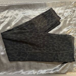 Cheetah print leggings